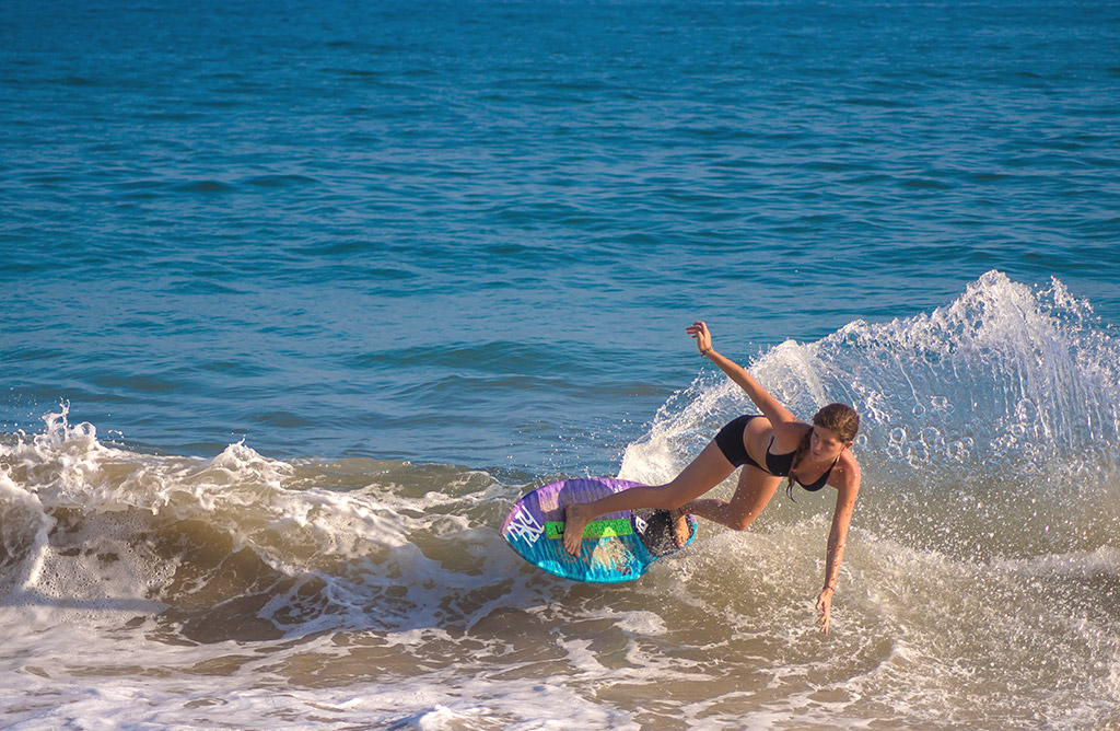 Surfing in Mazunte
